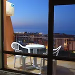 Iztok بيت ضيافة سوزوبول